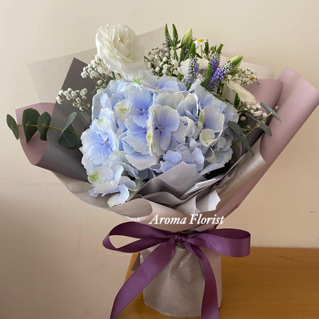 鮮花花束畢業花束母親節情人節感謝花束 手作 自家設計 手作產品 飾物 Carousell