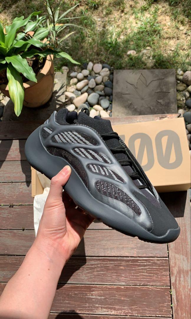 Adidas Yeezy 700 V3 Alvah