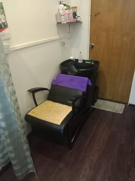 Almost NEW Barber Shop For Takeover., Property, Rentals, Commercial on