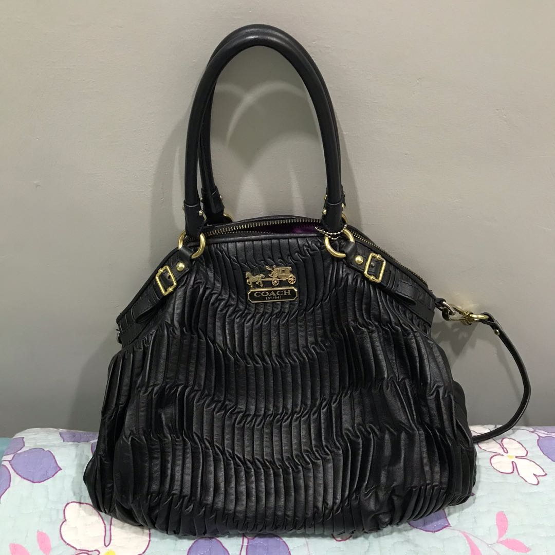 Coach gathered leather 2025 bag