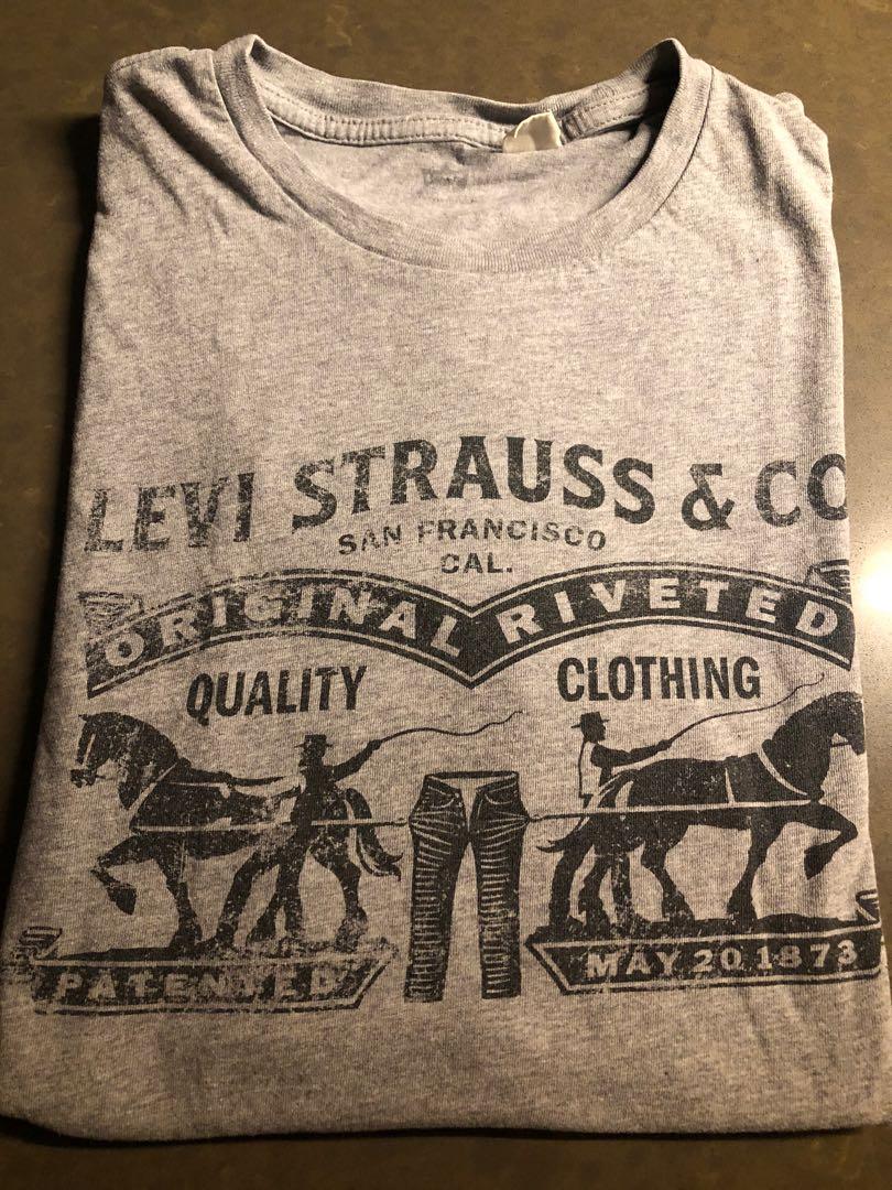 levis dog t shirt