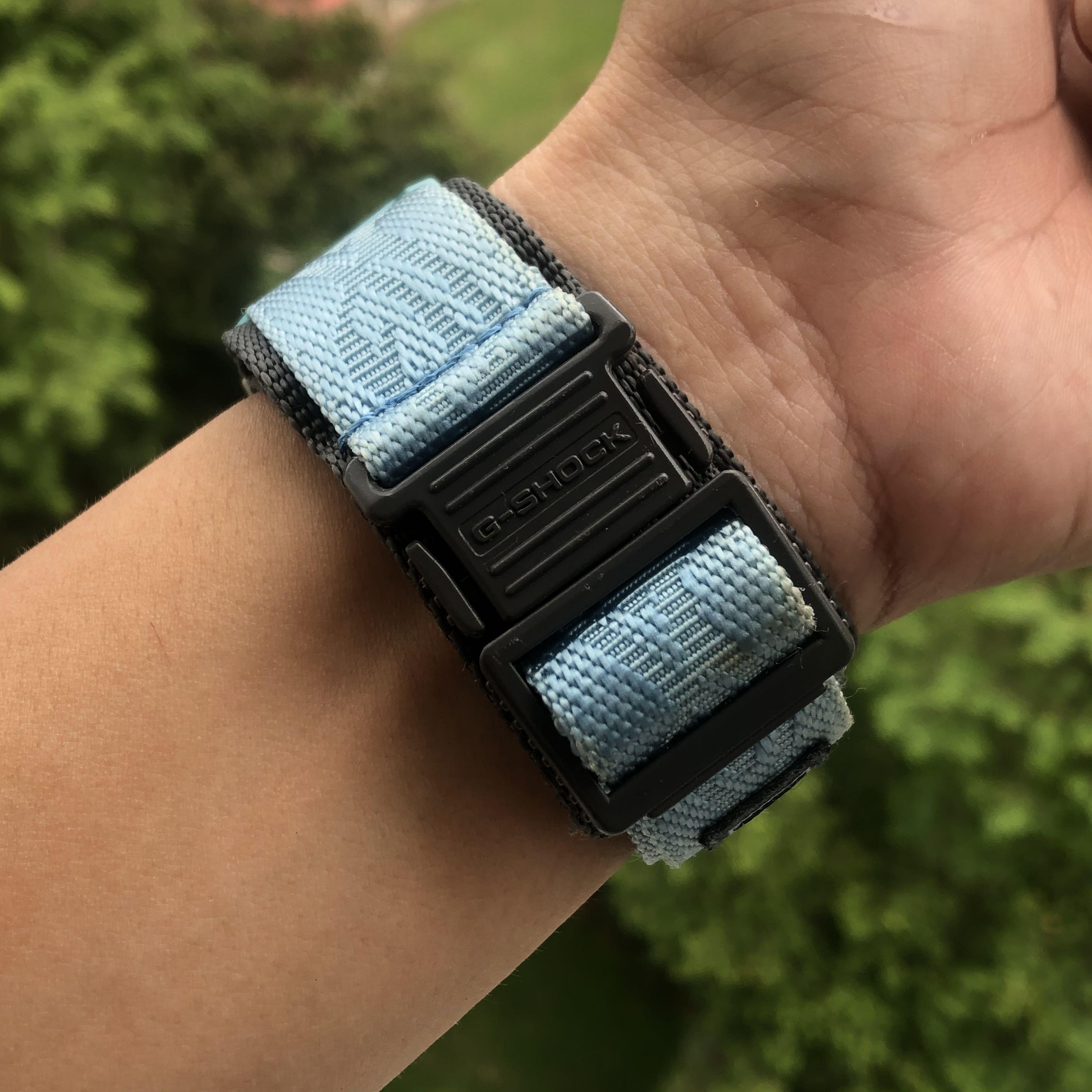 Casio velcro deals watch
