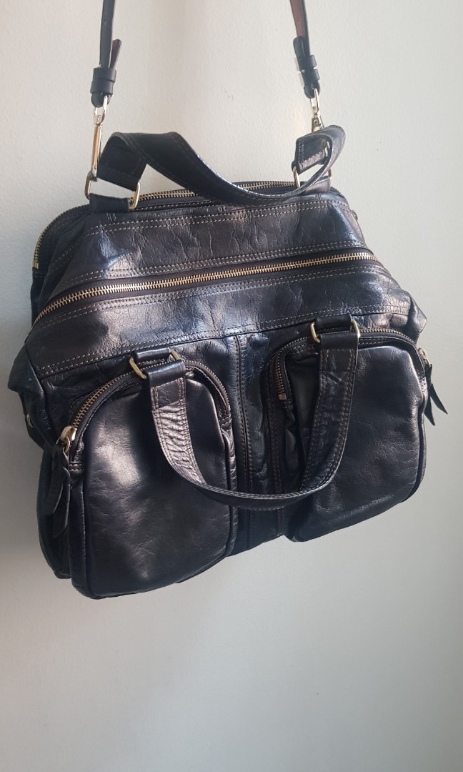 Chat Chat By Rabeanco 2 Way Bag Women S Fashion Bags Wallets Tote Bags On Carousell