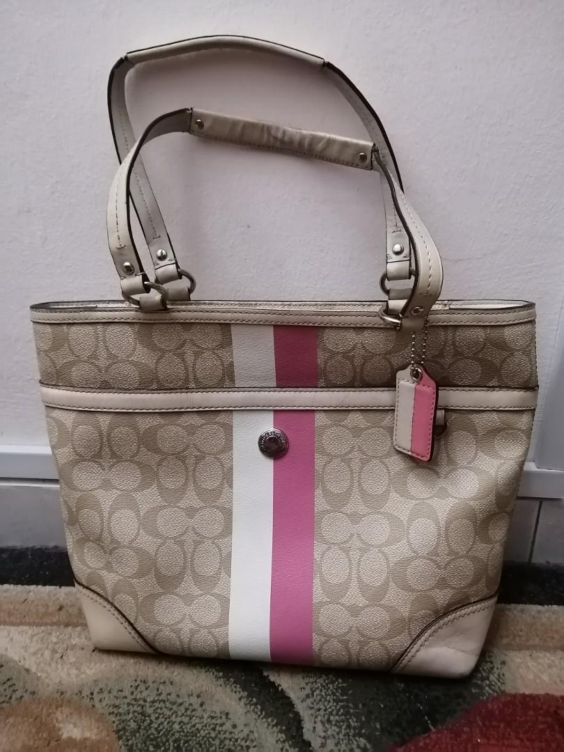 Coach chelsea signature tote sales