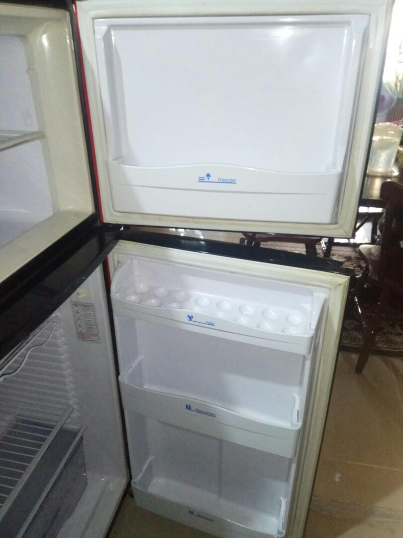 Condura 6 cubic feet top refrigerator