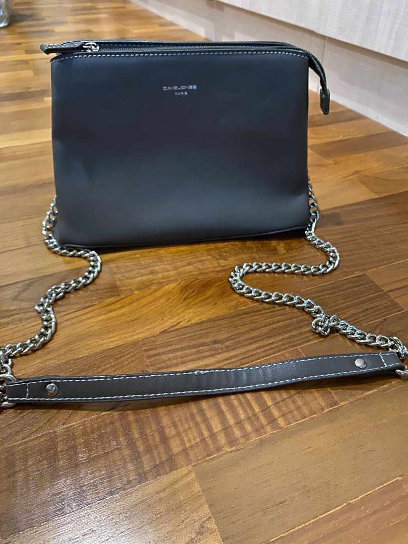 David Jones Chain Sling Bag Used Women s Fashion Bags