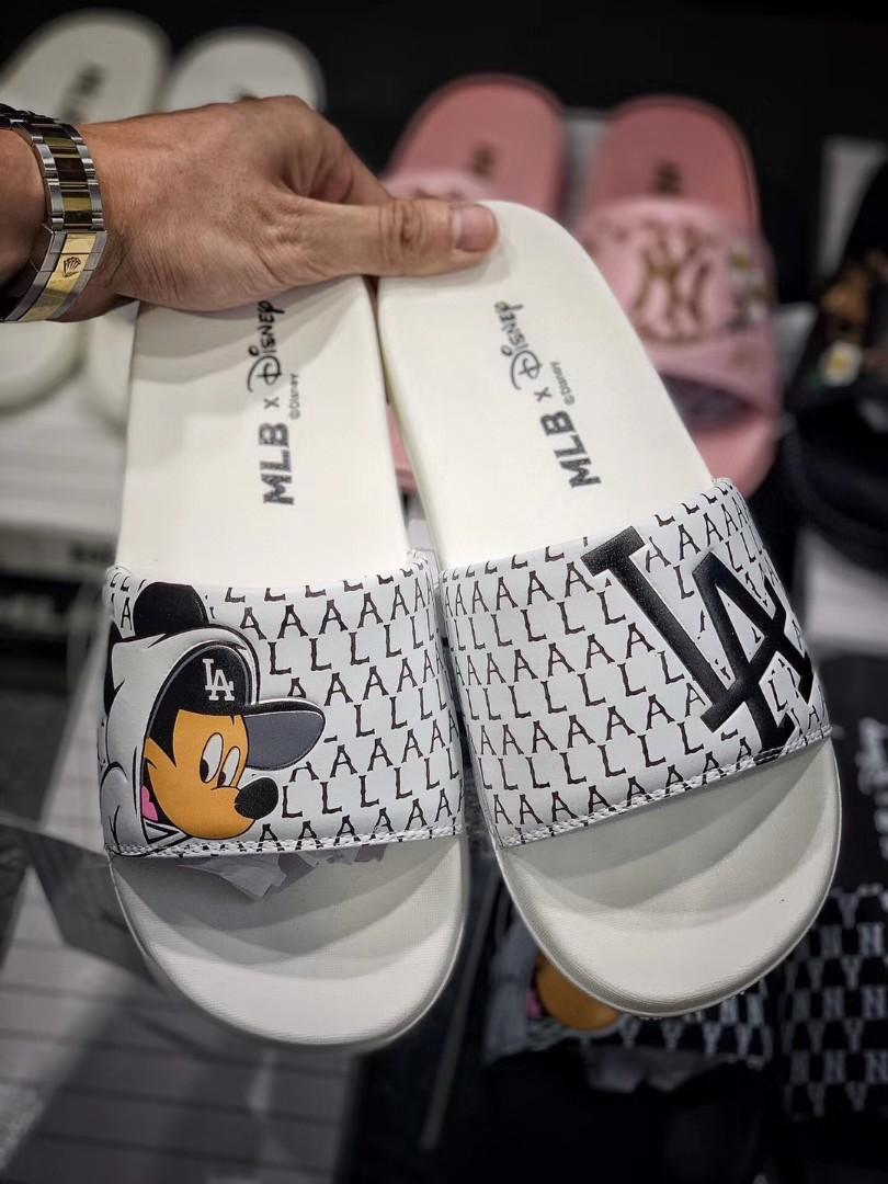 Sole Hideout - MLB X Mickey Mouse Slides for Women