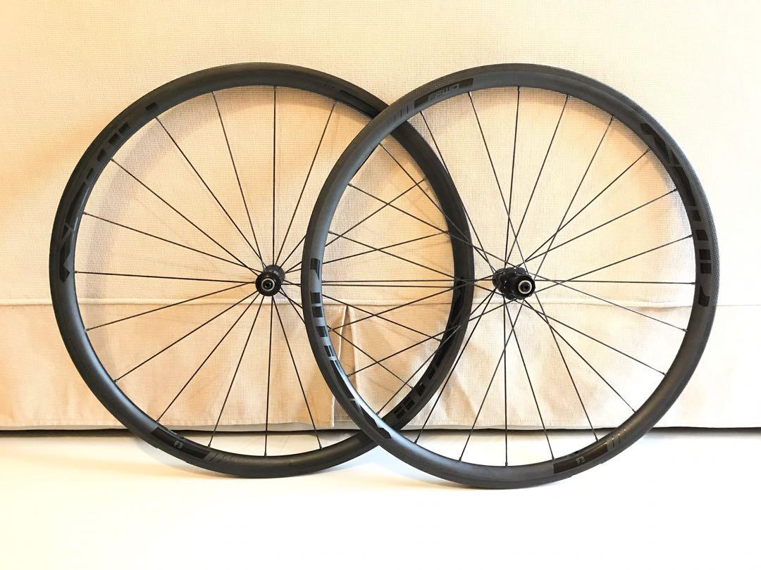 carbon climbing wheels