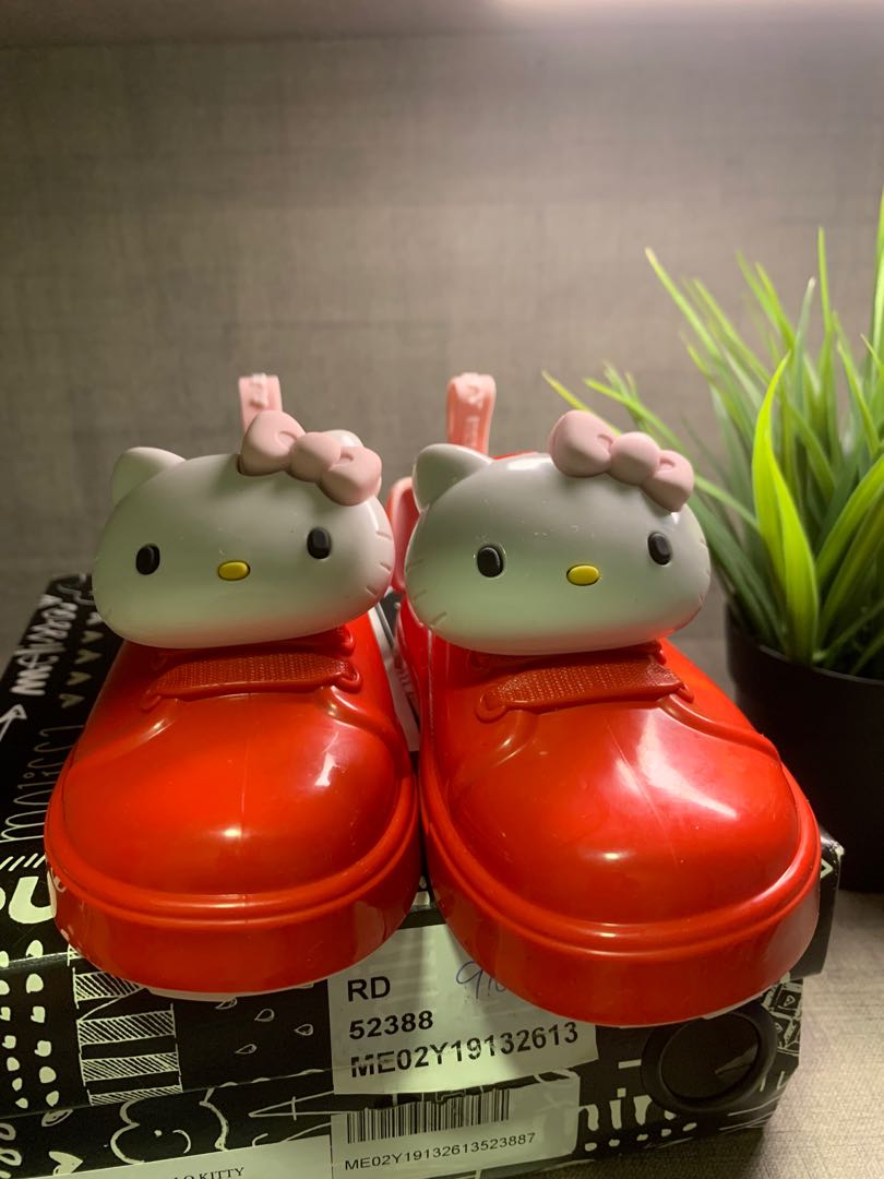 Mini melissa hello best sale kitty