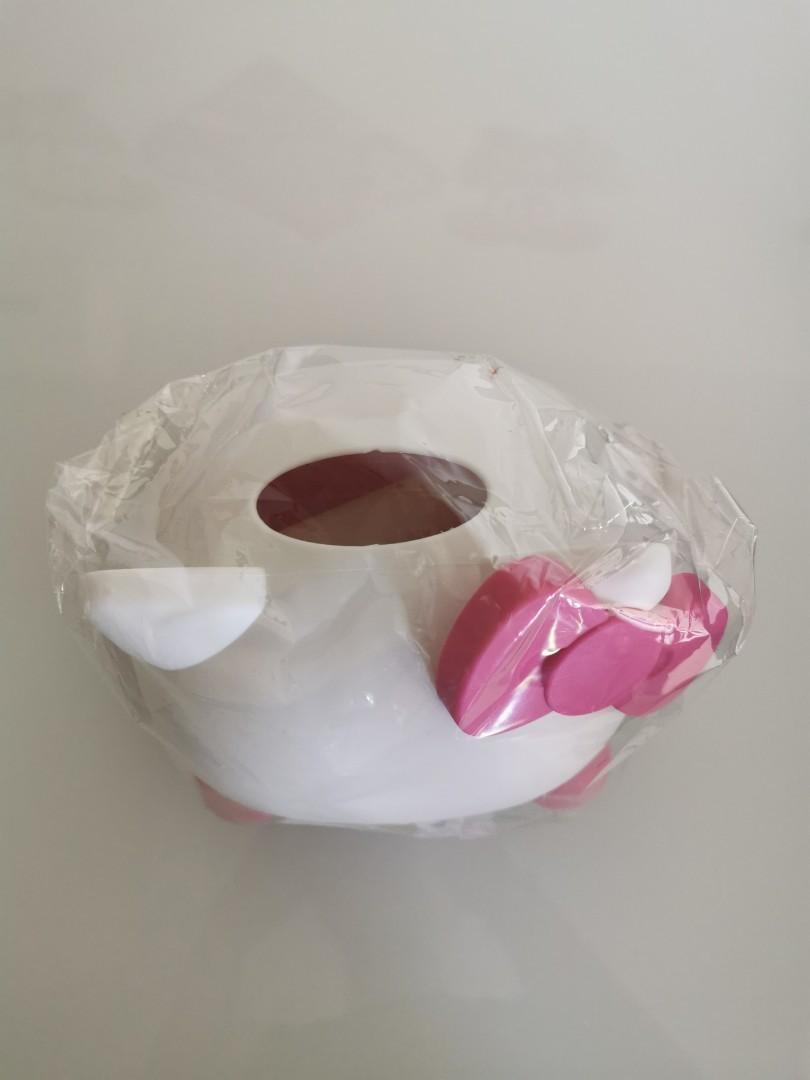 Hello Kitty toilet roll holder, Everything Else on Carousell