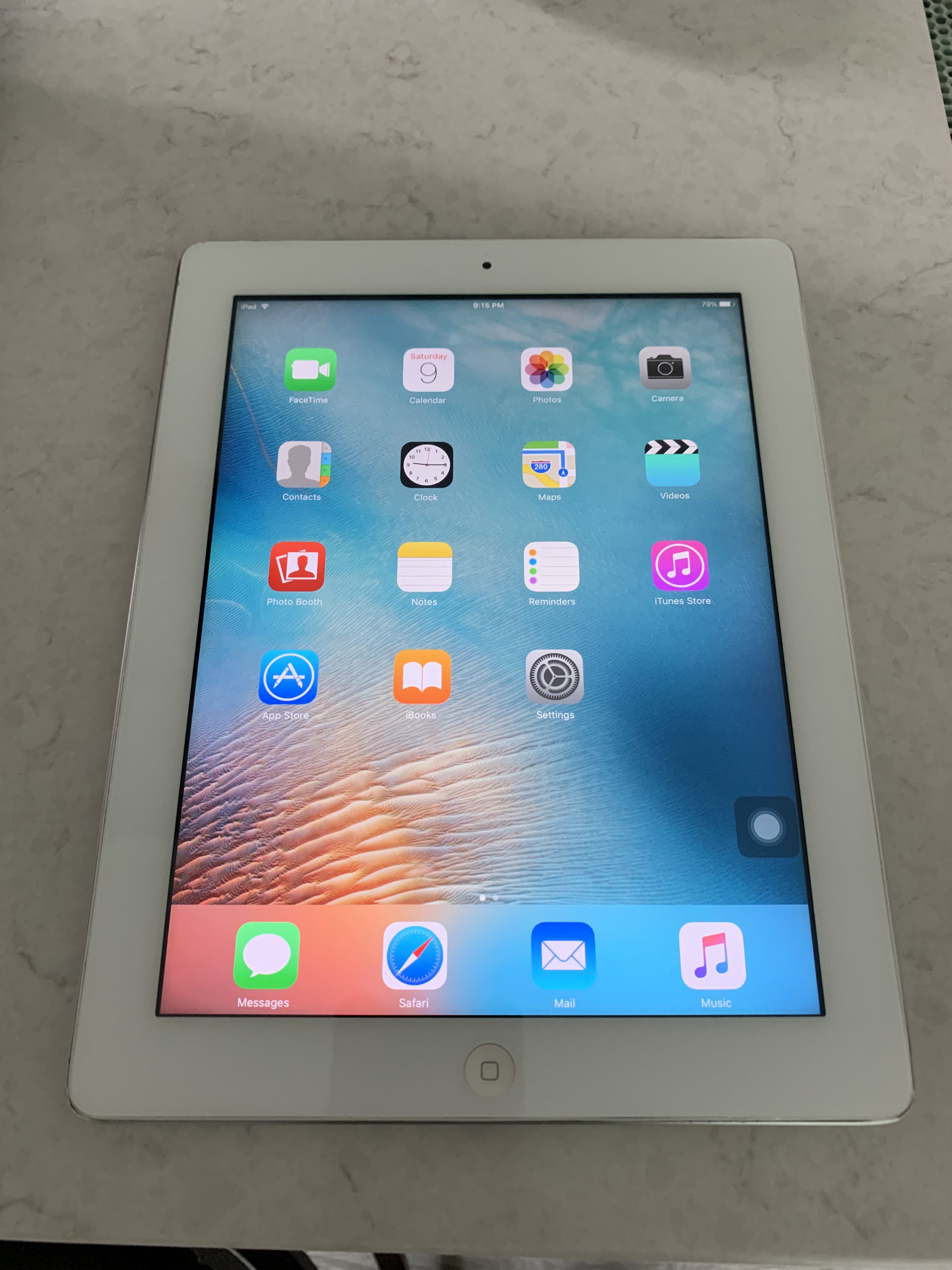 iPad3 3rd WiFi 64GB MD330J ⭐おまけ付き⭐