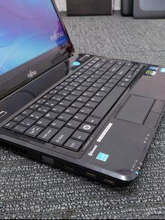 LAPTOP FUJITSU