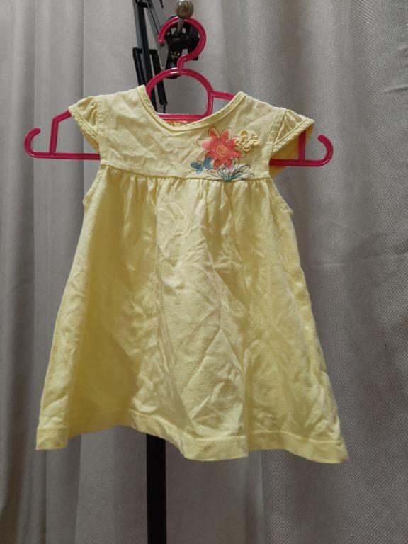 newborn baby yellow clothes