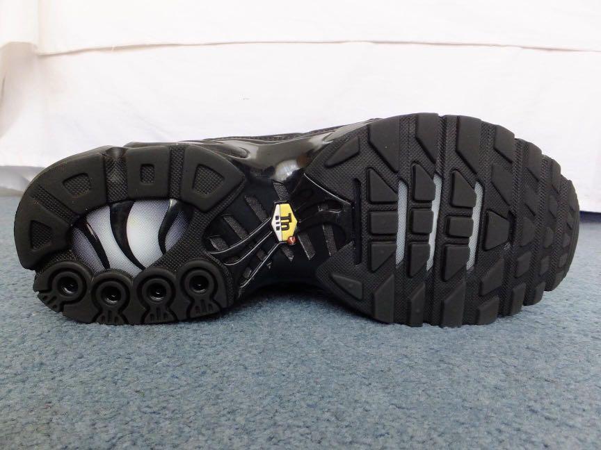 Fake triple clearance black tns