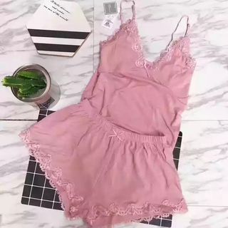 (Category: ) located in . Submitted by plusizegirls (Listing ID 1005426078, Image 1). Description: .