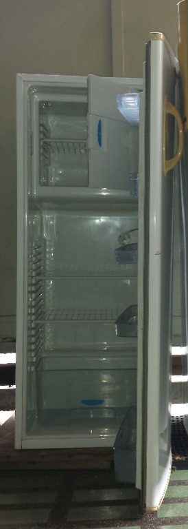 Presyong Pamigay - Refrigerator (Defective)