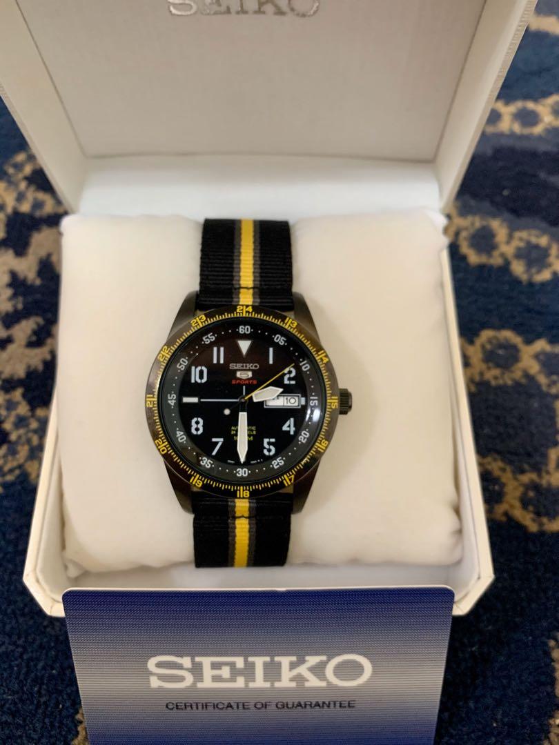 Seiko 5 sports rare black and yellow, Men's Fashion, Watches & Accessories,  Watches on Carousell