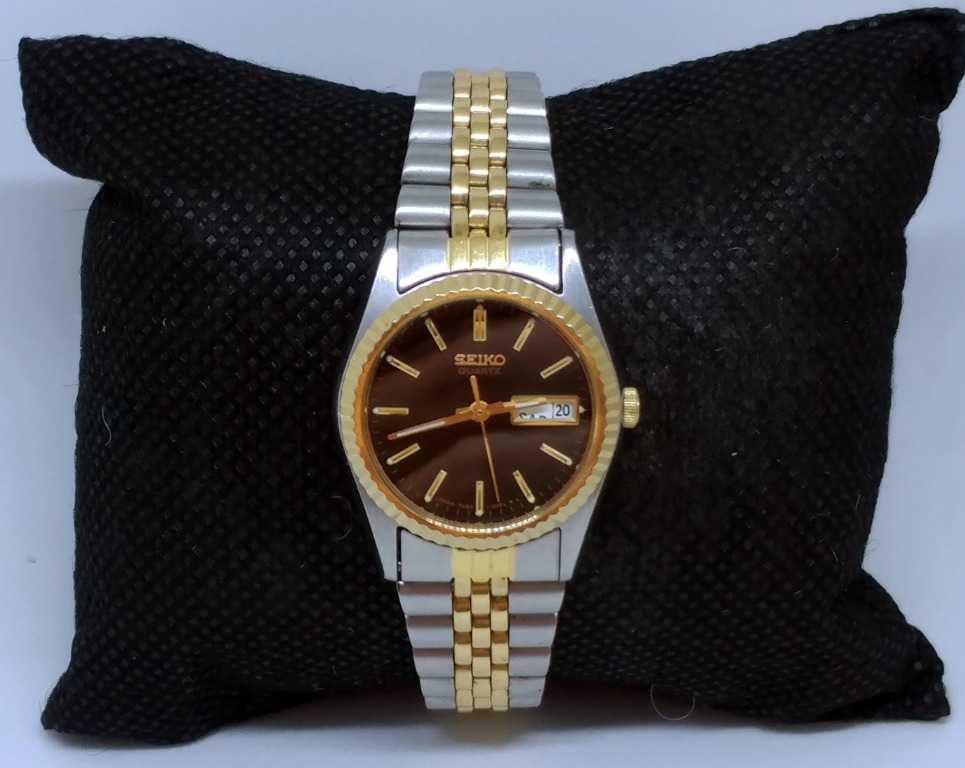 Seiko Women s Gold and Silver 7N83 0049 Watch TSEwatches Women s