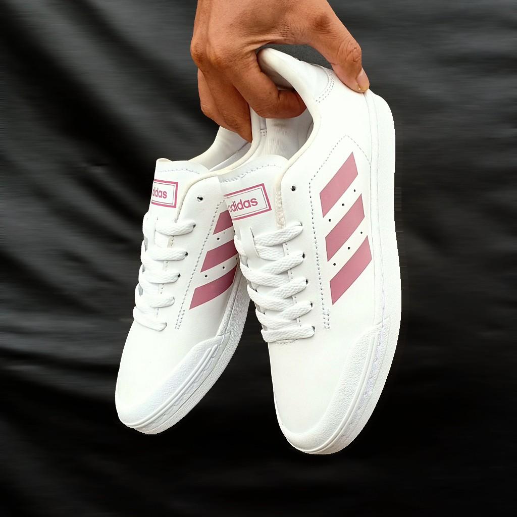 Sneaker adidas wanita store