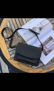 由 celia124 (刊登 ID 1005752942，圖片 1) 提交，位於 的 (類別：)，說明：。