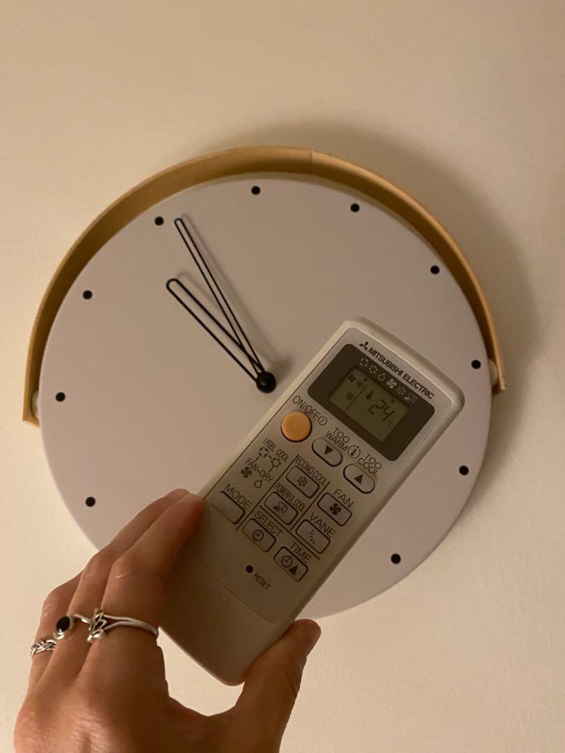 AKEMIUCHI wall clock (Category: Clocks) located in Singapore. Submitted by kimi_morales (Listing ID 1005748521, Image 2). Description: Simple, Nordic-style clock bought from AKEMIUCHI. • AC remote used for scale to show size • Requires 2 AAA batteries • 1.5 years old • Cleaned regularly •Kept in a smoke-free home I’m moving out of SG and need to sell some stuff! .