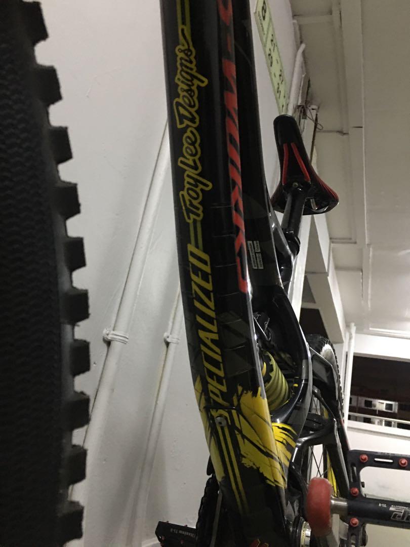 Specialized Demo 8 Carbon Troy Lee Designs Customised