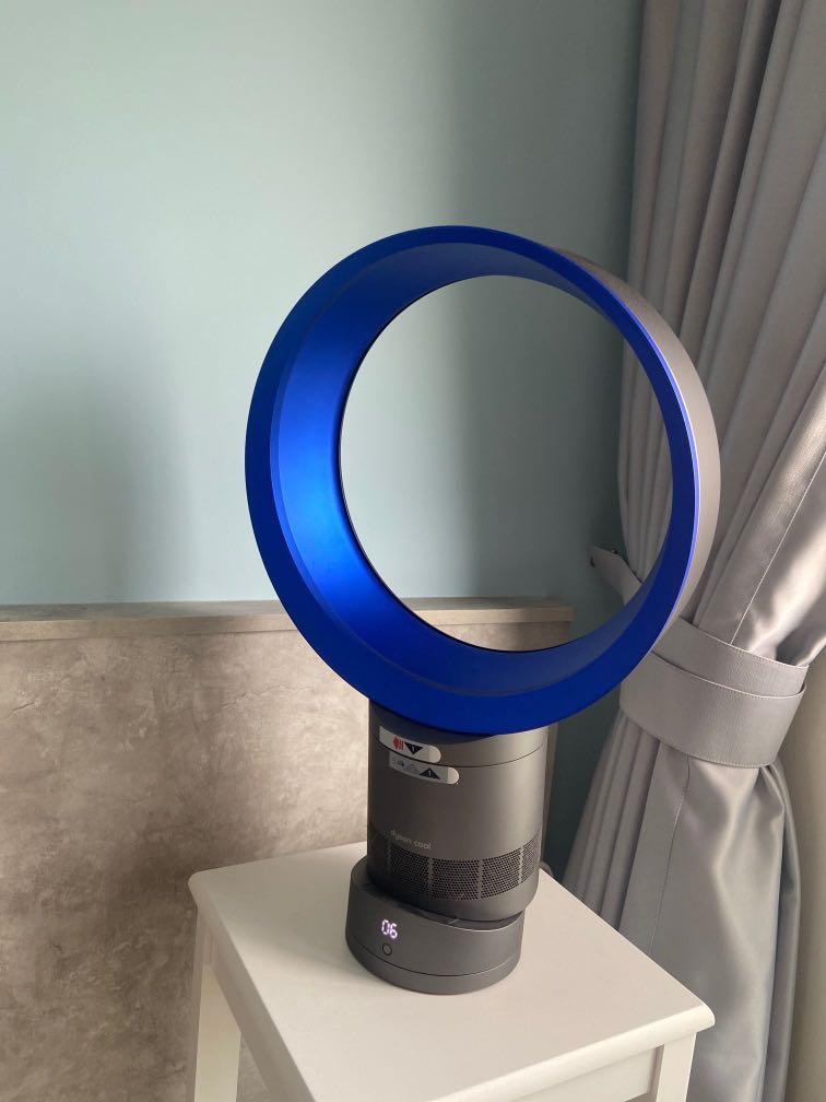 Dyson desk fan AM 06, Furniture & Home Living, Lighting & Fans, Fans on