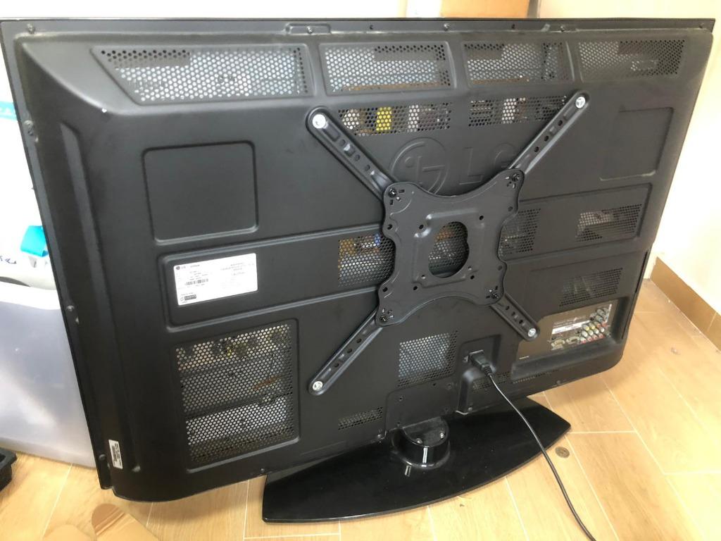 Extender for TV monitor projector speaker instllation, TV & Home