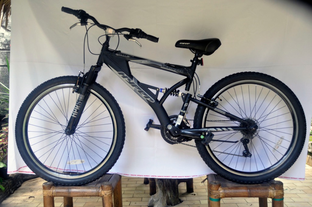 29 inch hyper mountain bike