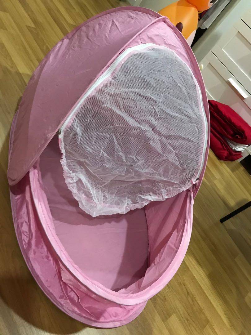 Jojo maman bebe shop pop up travel cot