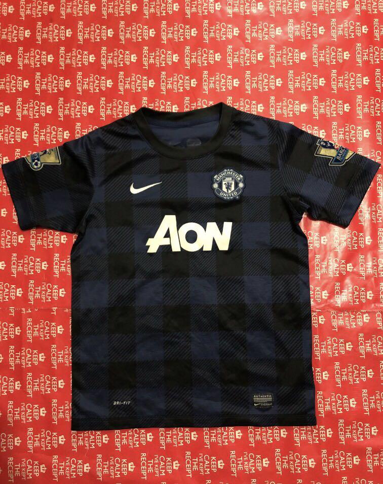 Manchester United Away 13 14 Jersey Sports Athletic Sports Clothing On Carousell