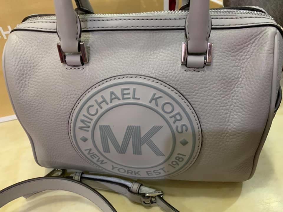 Mk 2 way bag (Category: Luxury Bags & Wallets) located in Paranaque City. Submitted by FLess.ph (Listing ID 1005757147, Image 3). Description: Clearance !! 8800 + SF !! Comes with MK paper bag and Gift Receipt! #authentic #dealsafely.