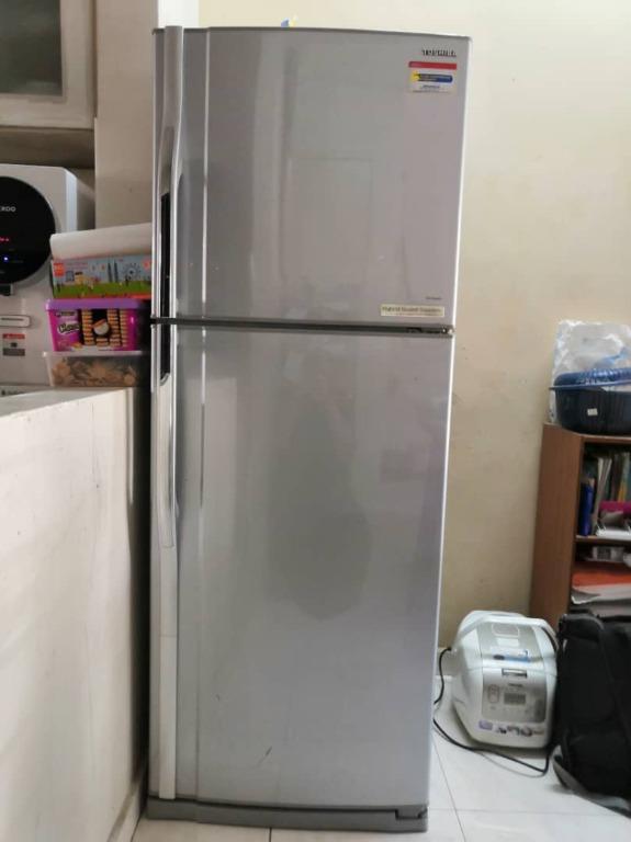 Peti Ais 2 Pintu Toshiba Kitchen Appliances On Carousell