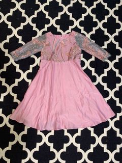 (Category: ) located in . Submitted by stylebynouras (Listing ID 1005610567, Image 1). Description: .
