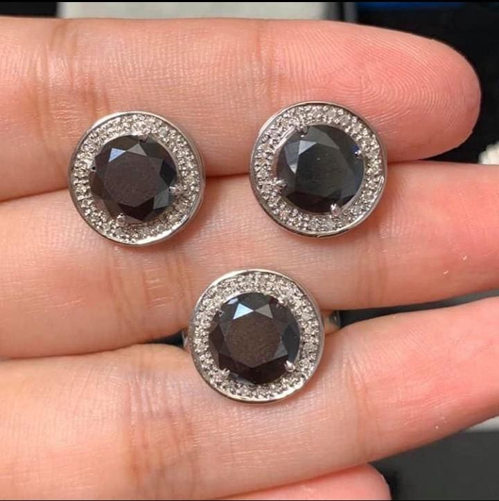 Round Black Diamond Earrings and Ring Set (Category: Luxury Accessories) located in Carmona. Submitted by bagislifeshop (Listing ID 1005606692, Image 1). Description: 14karat.