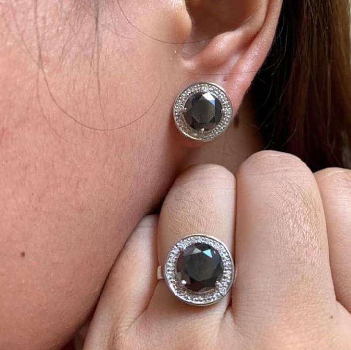 Round Black Diamond Earrings and Ring Set (Category: Luxury Accessories) located in Carmona. Submitted by bagislifeshop (Listing ID 1005606692, Image 2). Description: 14karat.
