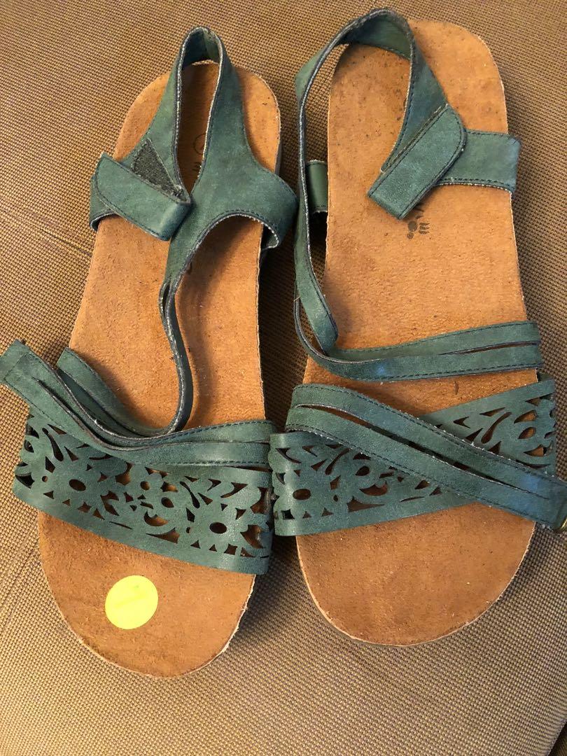 Bear 2025 paw sandals
