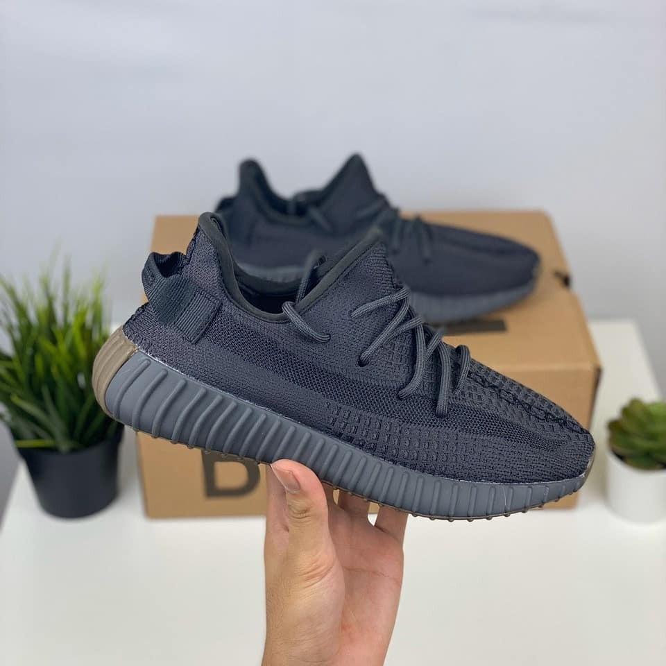 Adidas Yeezy Boost 350 V2 Cinder Size Mens 9 5; 9 12 100
