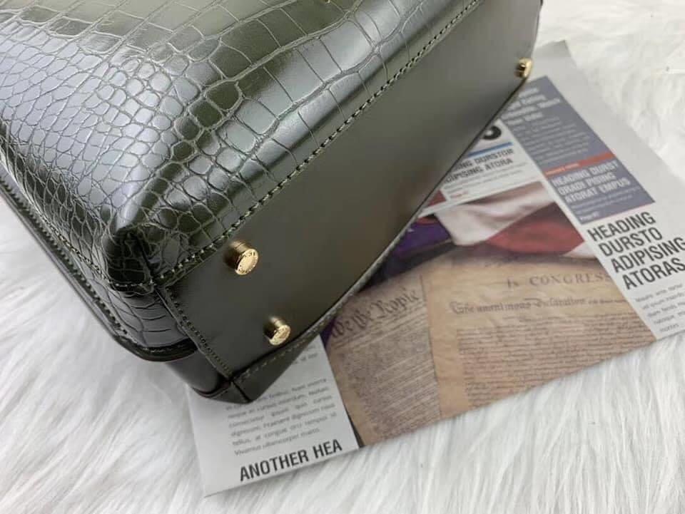 Charles and Keith Croc effect bucket shoulder bag, Luxury, Bags