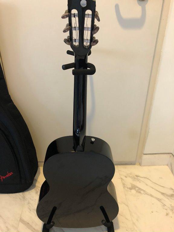 Combo Fender CN60S Nylon String Classical Guitar + Fender FAC610 Gig