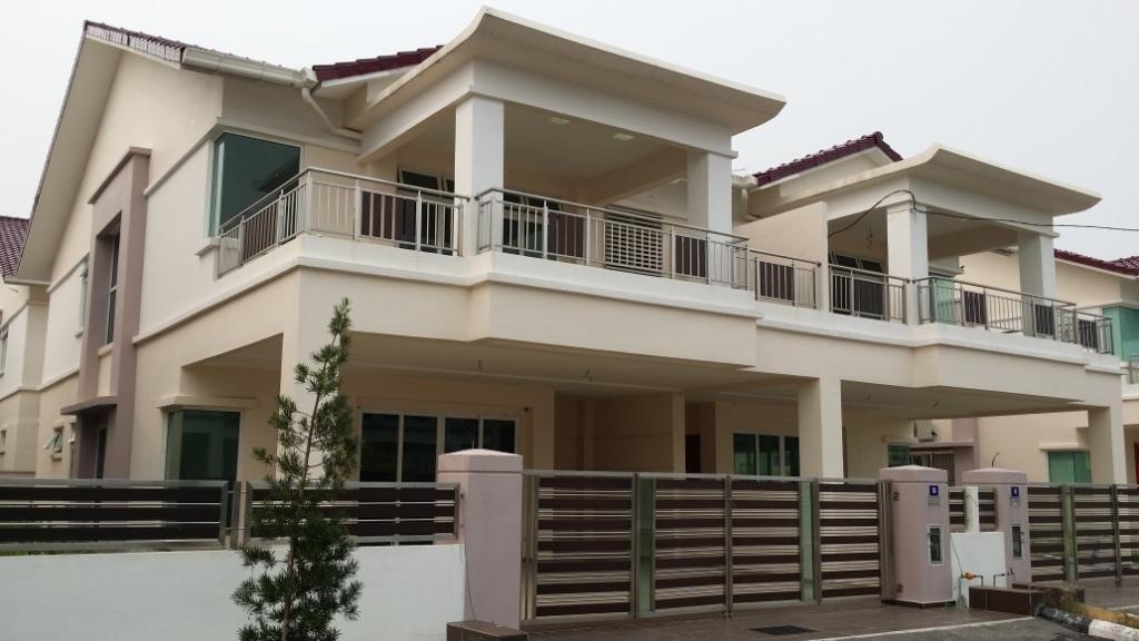 Double Storey House On Carousell