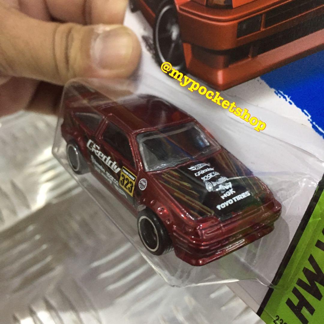 Hot Wheels TOYOTA AE-86 COROLLA - Spectraflame Red / Hotwheels 2015  Workshop - Drift Race / Super Treasure Hunt