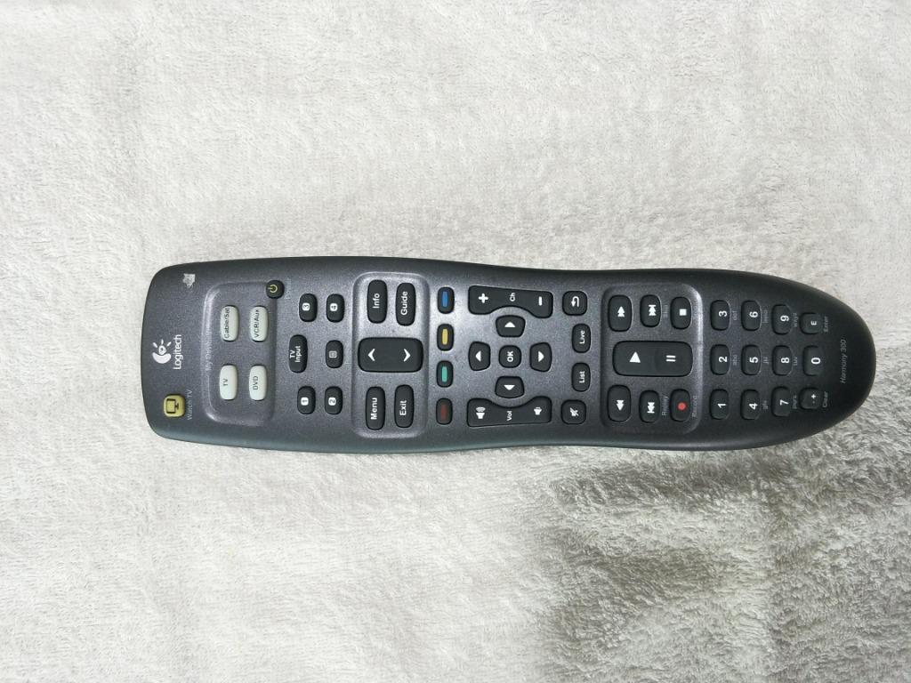 Logitech Harmony 650 Remote Control, 傢俬＆家居, 保安及門鎖 , 保安系統及閉路電視 Carousell