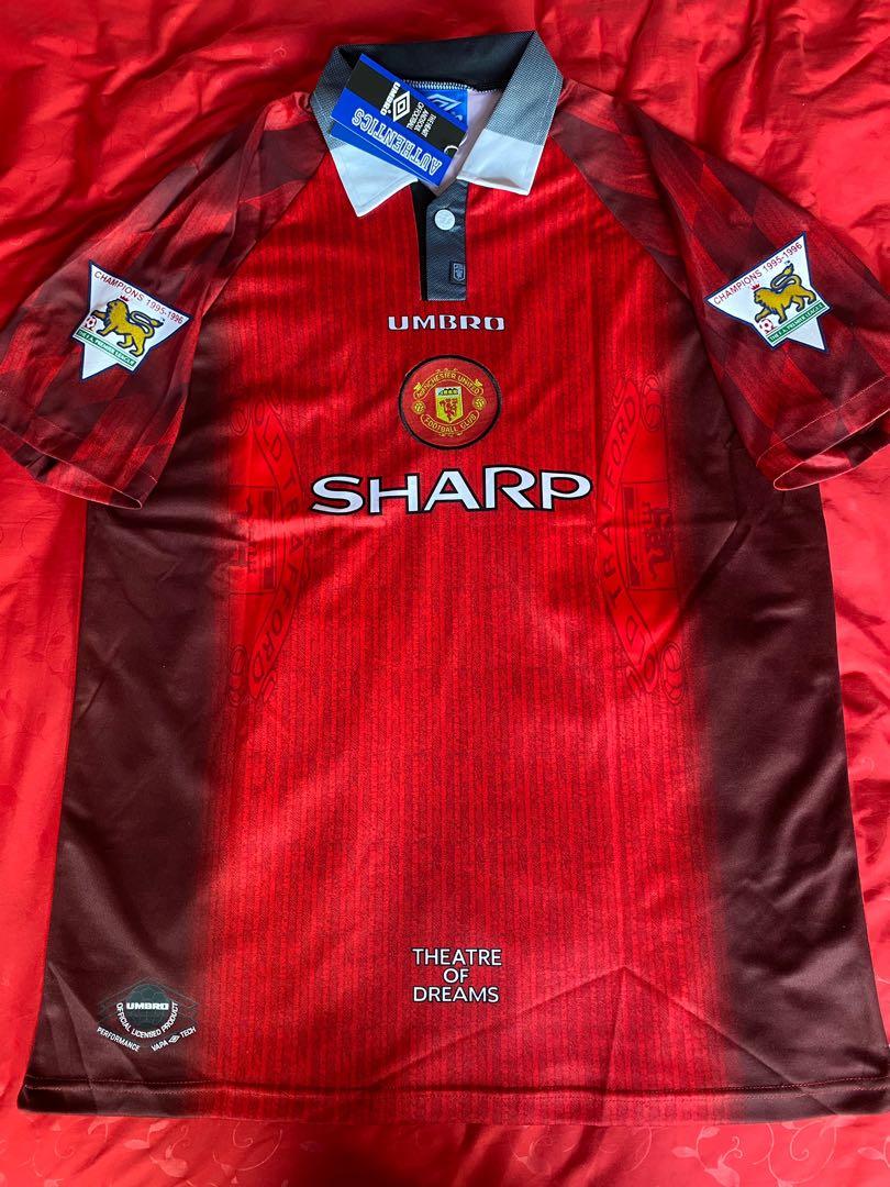 Manchester United Home Jersey 96/97, Men's Fashion, Activewear on