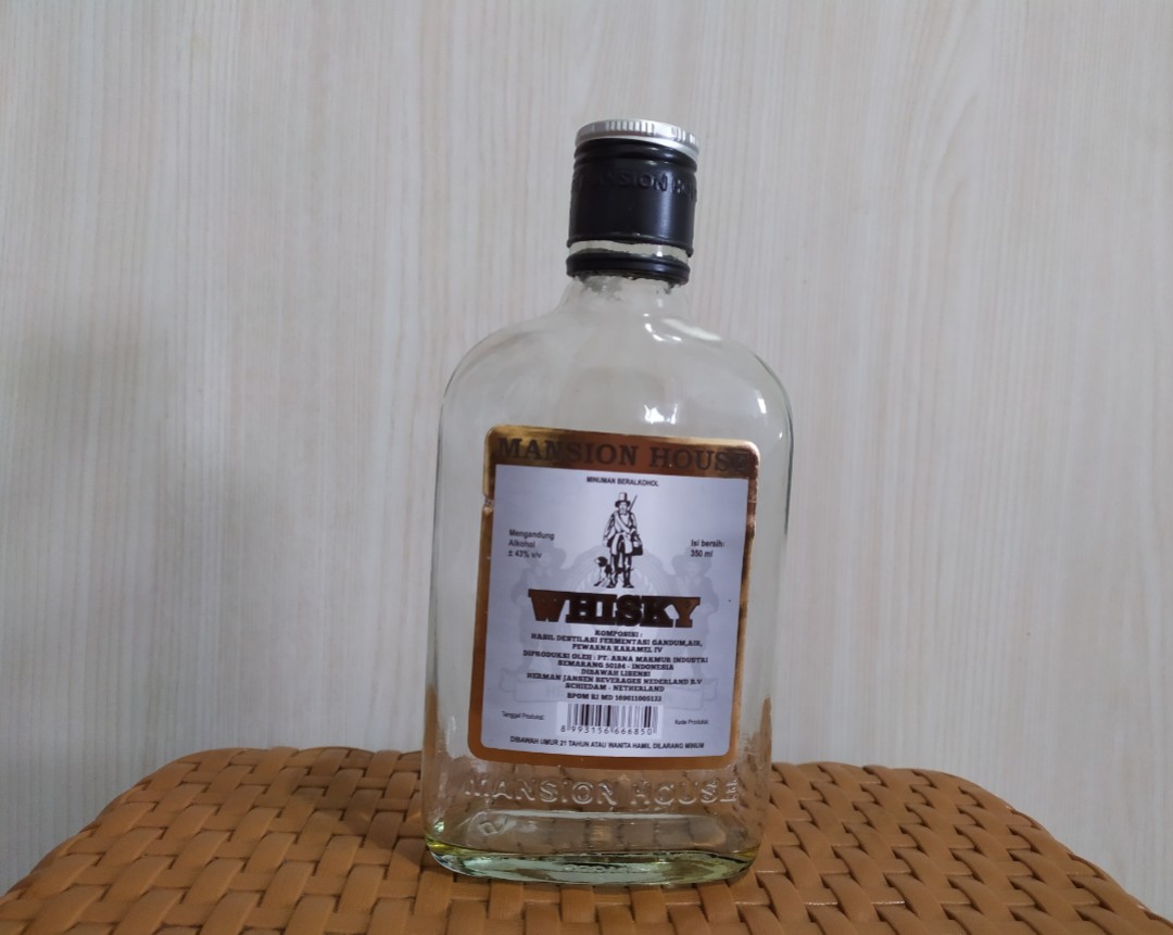 Mansion House Whisky Botol Minuman Bekas Bisa Untuk Ikan Cupang Makanan Minuman Minuman Tidak Beralkohol Di Carousell Bekijk nu de glen mansion whisky aanbieding bij vomar uit de actuele folder. mansion house whisky botol minuman bekas bisa untuk ikan cupang