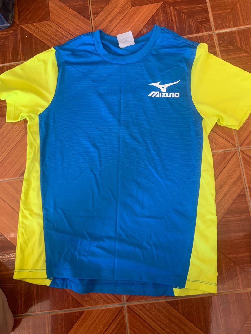 mizuno tops