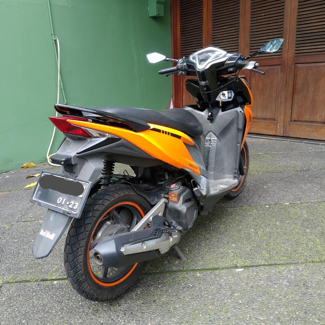 MOTOR MATIC HONDA VARIO TECHNO 125 TAHUN 2013 WARNA ORANGE, Motor di