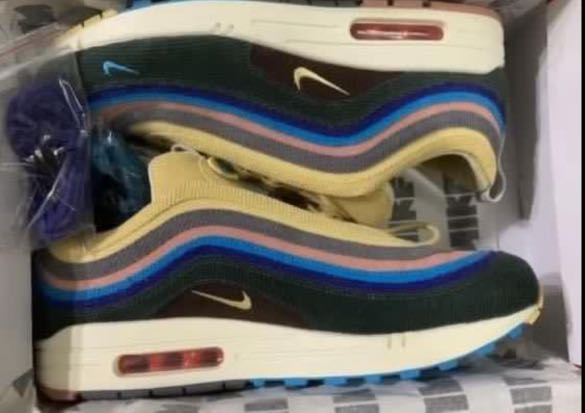 reese wotherspoon nike