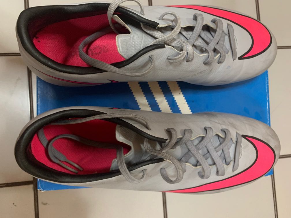 buy nike soccer boots