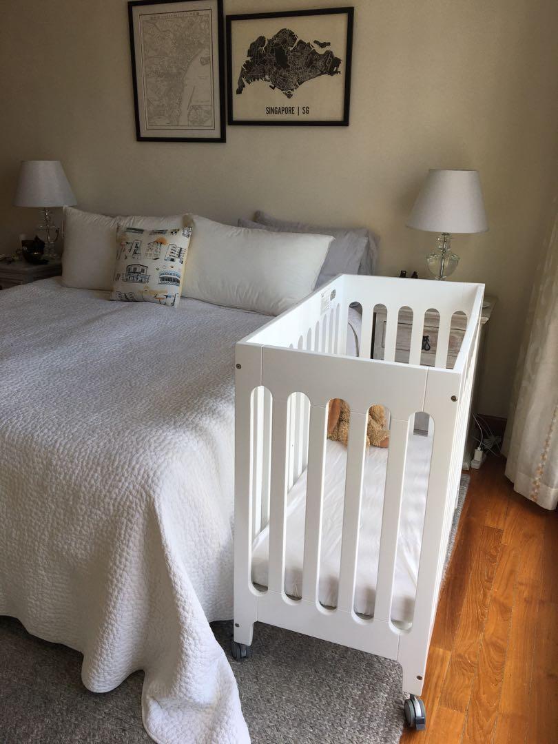 Bloom alma store mini crib used